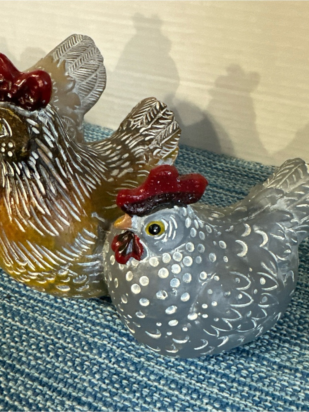 Decorative Wooden Chicken Figurines - Multicolor Set - Picture 4 of 6